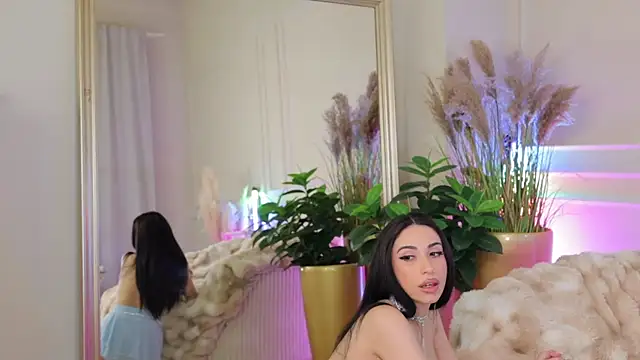 Anais Bloom online show from 05/19/26, 01:56
