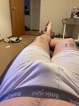 adam123456654321 online show from 02/13/09, 11:09