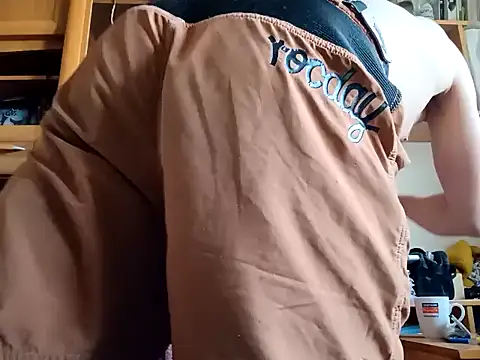 Snapshot of FireFox_Feel chatting on 03/12/25, 11:54 FireFox Feel online show from 03/12/25, 11:54