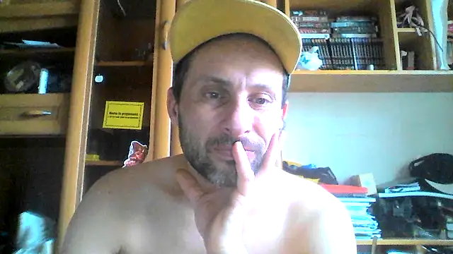 Snapshot of FireFox_Feel chatting on 02/26/25, 11:00 FireFox Feel online show from 02/26/25, 11:00