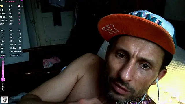 Snapshot of FireFox_Feel chatting on 12/06/24, 01:38 FireFox Feel online show from 12/06/24, 01:38