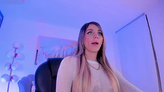 ZoePresleyX online show from 11/12/25, 12:37