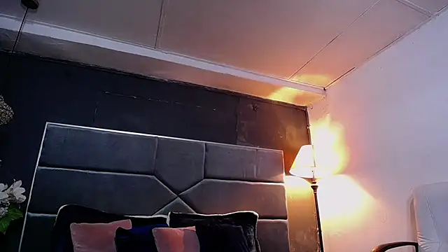 Snapshot of teddyfit19cm chatting on 10/23/25, 01:21 teddyfit19cm online show from 10/23/25, 01:21