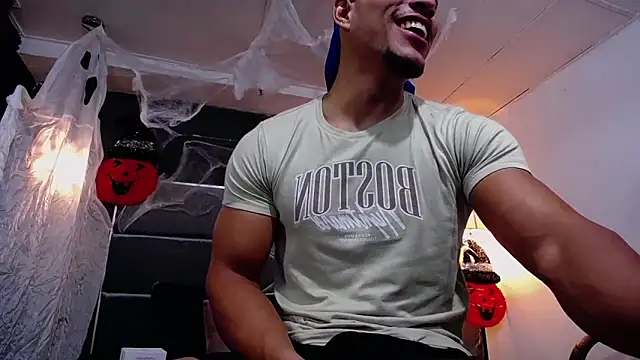 Snapshot of teddyfit19cm chatting on 11/03/25, 01:58 teddyfit19cm online show from 11/03/25, 01:58