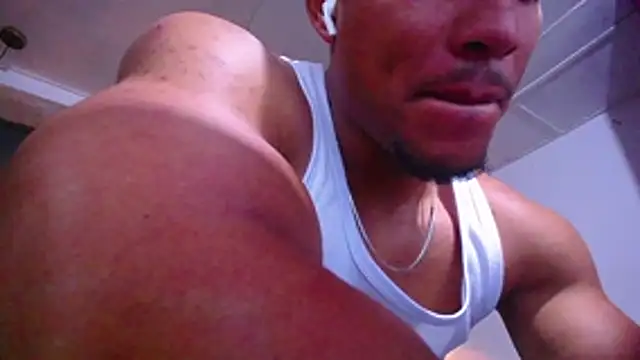 Snapshot of teddyfit19cm chatting on 07/09/26, 01:21 teddyfit19cm online show from 07/09/26, 01:21