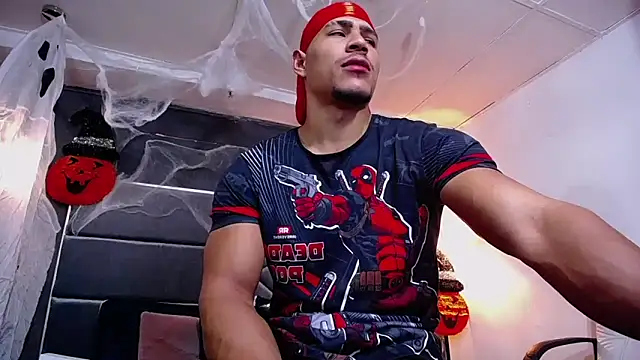 Snapshot of teddyfit19cm chatting on 11/01/25, 02:00 teddyfit19cm online show from 11/01/25, 02:00