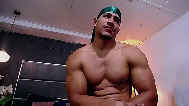 Snapshot of teddyfit19cm chatting on 10/22/25, 02:05 teddyfit19cm online show from 10/22/25, 02:05