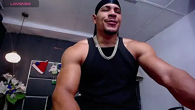 Snapshot of teddyfit19cm chatting on 12/17/25, 01:05 teddyfit19cm online show from 12/17/25, 01:05