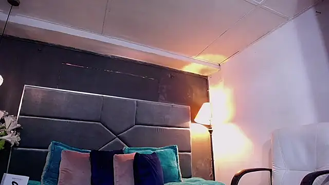 Snapshot of teddyfit19cm chatting on 11/08/25, 01:03 teddyfit19cm online show from 11/08/25, 01:03