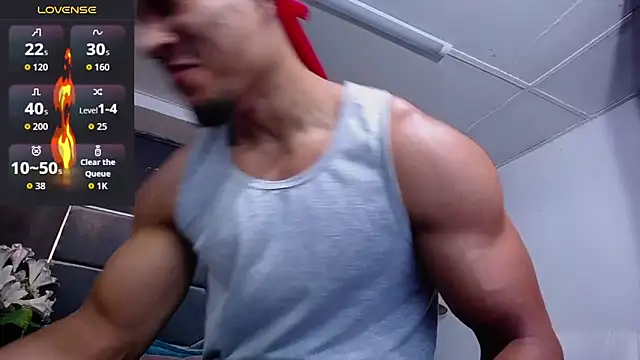 Snapshot of teddyfit19cm chatting on 11/25/25, 01:44 teddyfit19cm online show from 11/25/25, 01:44