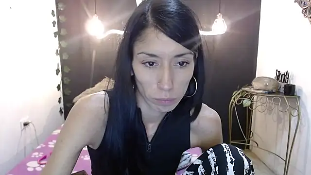 Snapshot of SexyKataShow chatting on 01/21/25, 11:55 SexyKataShow online show from 01/21/25, 11:55