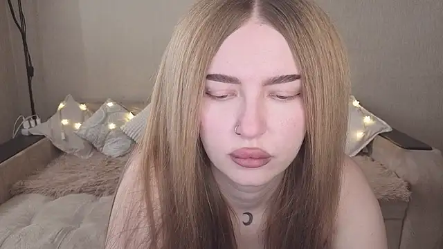 ViolettaLopez online show from 11/25/25, 10:26