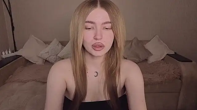 ViolettaLopez online show from 05/09/26, 03:15