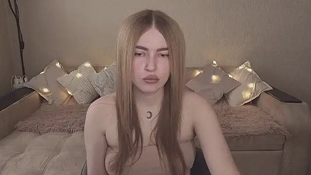 ViolettaLopez online show from 11/07/25, 11:04