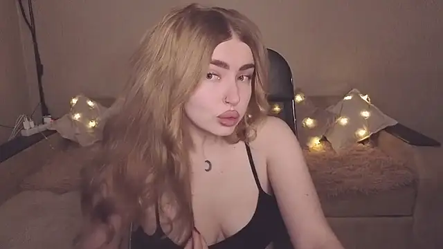 ViolettaLopez online show from 01/12/26, 12:34