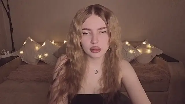 ViolettaLopez online show from 03/25/26, 04:06