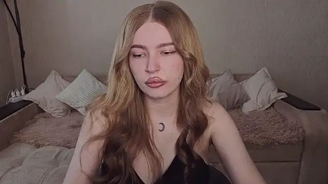 ViolettaLopez online show from 05/11/26, 02:29