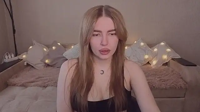 ViolettaLopez online show from 04/10/26, 01:29