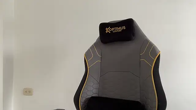 Snapshot of jeff_cubel chatting on 04/14/26, 02:44 jeff cubel online show from 04/14/26, 02:44