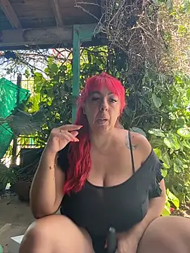 Snapshot of sofy_alone chatting on 11/24/25, 02:39 sofy alone online show from 11/24/25, 02:39