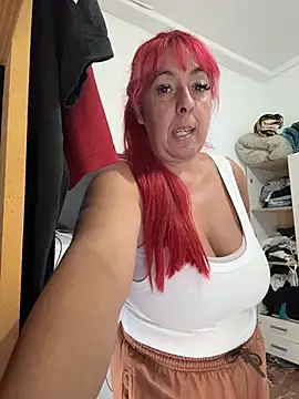 Snapshot of sofy_alone chatting on 12/15/25, 06:14 sofy alone online show from 12/15/25, 06:14