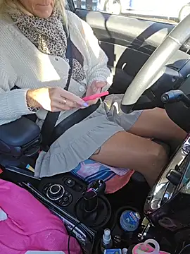 Nathotsexy1 online show from 12/04/25, 08:46