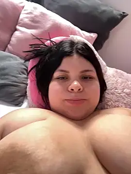 Snapshot of AshlyRouse chatting on 09/21/25, 12:43 AshlyRouse online show from 09/21/25, 12:43