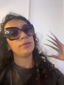 Snapshot of LaColorina_ chatting on 02/28/26, 11:59 LaColorina online show from 02/28/26, 11:59