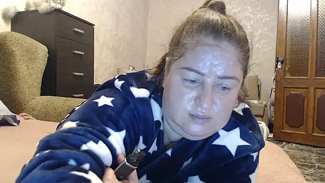 Amy August online show from 11/29/25, 06:02