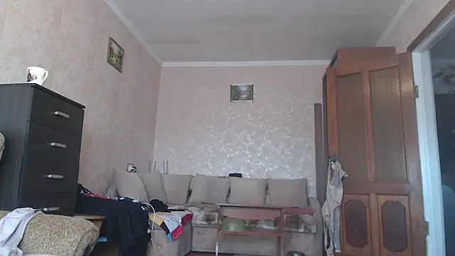 Amy August online show from 02/09/26, 12:03