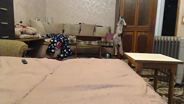 Amy August online show from 02/05/26, 05:03