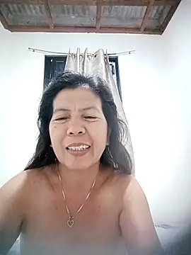 Snapshot of TropicalFlower chatting on 11/13/25, 08:24 TropicalFlower online show from 11/13/25, 08:24