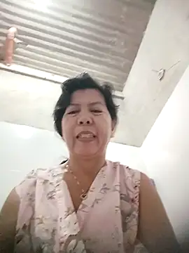 Snapshot of TropicalFlower chatting on 10/31/25, 09:54 TropicalFlower online show from 10/31/25, 09:54