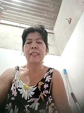 Snapshot of TropicalFlower chatting on 10/24/25, 09:36 TropicalFlower online show from 10/24/25, 09:36