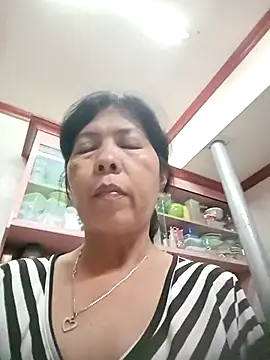 Snapshot of TropicalFlower chatting on 11/09/25, 04:05 TropicalFlower online show from 11/09/25, 04:05