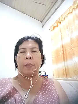 Snapshot of TropicalFlower chatting on 10/21/25, 10:14 TropicalFlower online show from 10/21/25, 10:14