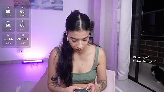 Veronica ar online show from 03/07/26, 02:18