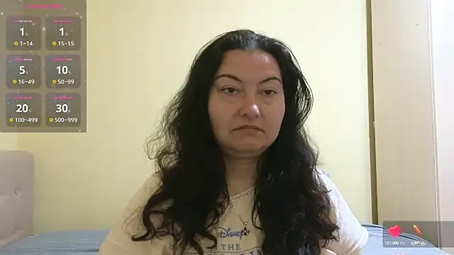 Snapshot of BBW_MILF_4U chatting on 03/07/25, 06:57 BBW MILF 4U online show from 03/07/25, 06:57