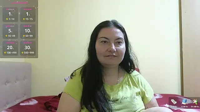 Snapshot of BBW_MILF_4U chatting on 03/17/25, 04:11 BBW MILF 4U online show from 03/17/25, 04:11