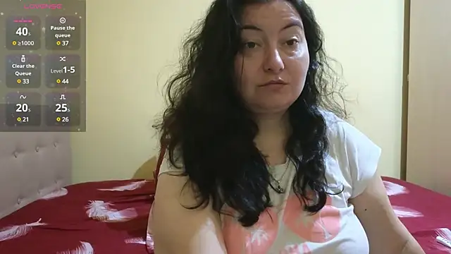 Snapshot of BBW_MILF_4U chatting on 03/10/25, 07:22 BBW MILF 4U online show from 03/10/25, 07:22