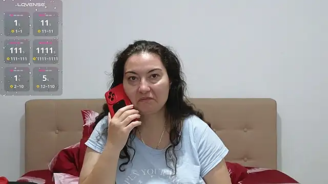 BBW MILF 4U online show from 10/24/25, 07:51