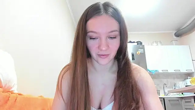 Snapshot of Naughty_Molly chatting on 12/21/25, 08:09 Naughty Molly online show from 12/21/25, 08:09