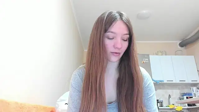 Snapshot of Naughty_Molly chatting on 04/12/26, 04:21 Naughty Molly online show from 04/12/26, 04:21