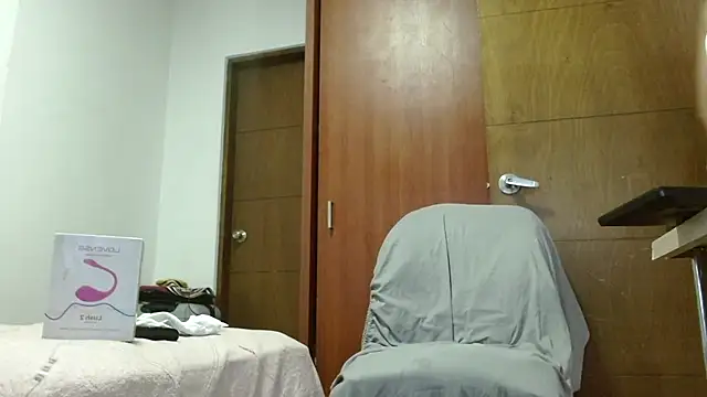 Snapshot of MarcusMilarc chatting on 01/07/26, 08:58 MarcusMilarc online show from 01/07/26, 08:58