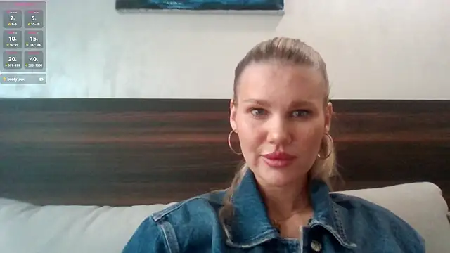 Alice N Wooderland online show from 03/04/26, 11:29