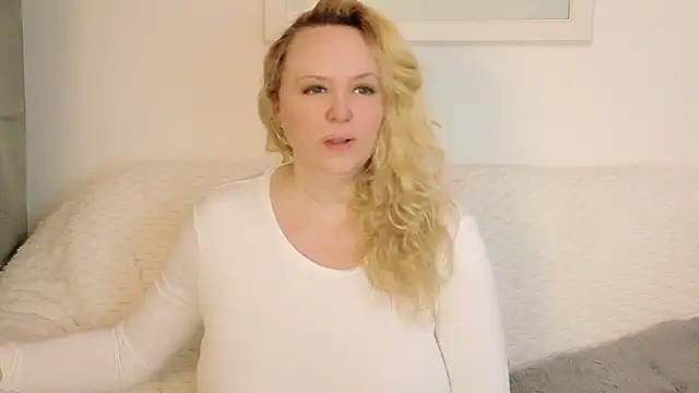 Sarah4you online show from 03/06/26, 05:41