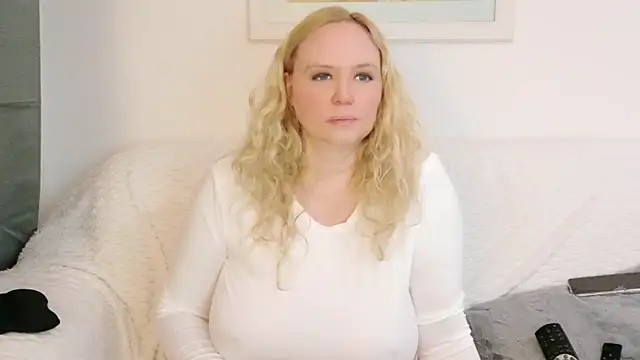 Sarah4you online show from 02/02/26, 09:36