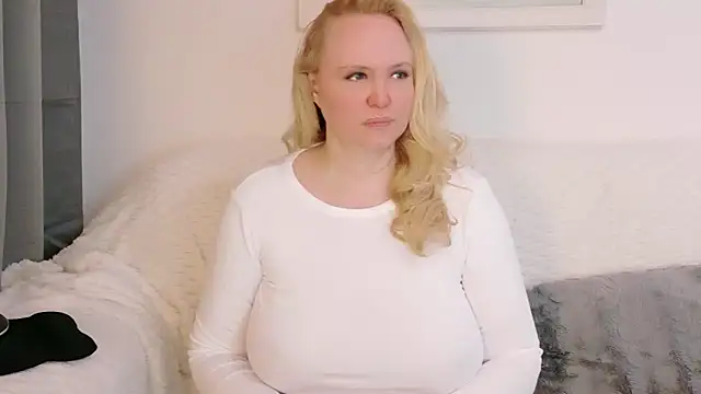 Sarah4you online show from 03/19/26, 09:59