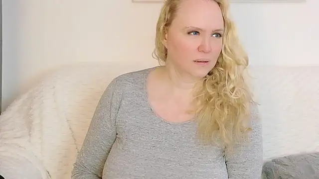 Sarah4you online show from 02/03/26, 05:51