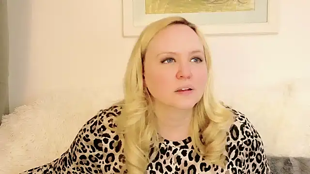 Sarah4you online show from 05/12/26, 08:37